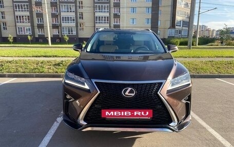 Lexus RX IV рестайлинг, 2016 год, 3 790 000 рублей, 2 фотография