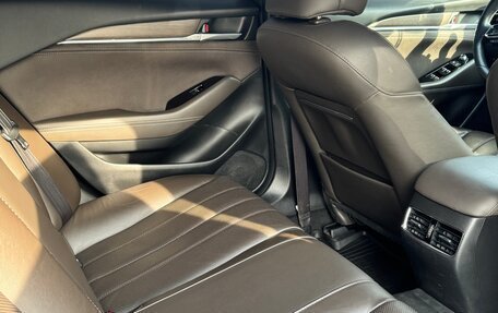 Mazda 6, 2020 год, 2 670 000 рублей, 14 фотография