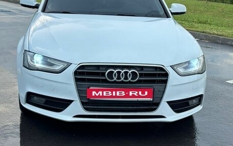 Audi A4, 2012 год, 1 220 000 рублей, 5 фотография