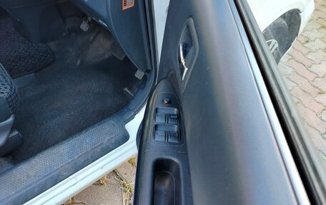 Honda Stream I рестайлинг, 2002 год, 425 000 рублей, 10 фотография