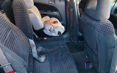 Honda Stream I рестайлинг, 2002 год, 425 000 рублей, 13 фотография