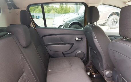 Renault Sandero II рестайлинг, 2015 год, 949 000 рублей, 10 фотография