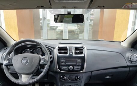 Renault Sandero II рестайлинг, 2015 год, 949 000 рублей, 11 фотография