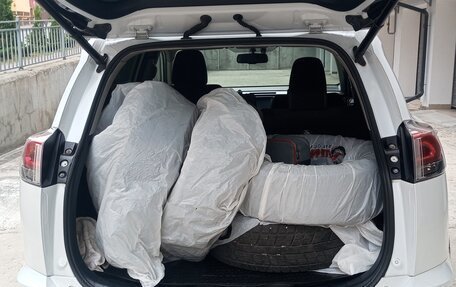Toyota RAV4, 2018 год, 2 200 000 рублей, 18 фотография