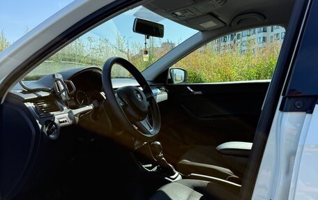 Skoda Rapid I, 2014 год, 1 400 000 рублей, 16 фотография
