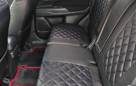 Mitsubishi Outlander III рестайлинг 3, 2013 год, 1 570 000 рублей, 5 фотография