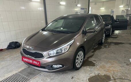 KIA cee'd III, 2014 год, 1 050 000 рублей, 5 фотография