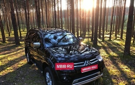 Mitsubishi Pajero Sport II рестайлинг, 2015 год, 2 600 000 рублей, 1 фотография