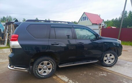 Toyota Land Cruiser Prado 150 рестайлинг 2, 2013 год, 2 600 000 рублей, 2 фотография
