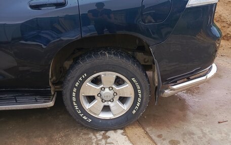 Toyota Land Cruiser Prado 150 рестайлинг 2, 2013 год, 2 600 000 рублей, 6 фотография