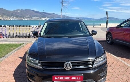 Volkswagen Tiguan II, 2018 год, 2 150 000 рублей, 9 фотография