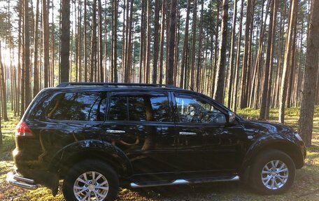 Mitsubishi Pajero Sport II рестайлинг, 2015 год, 2 600 000 рублей, 3 фотография