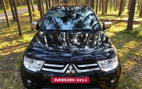 Mitsubishi Pajero Sport II рестайлинг, 2015 год, 2 600 000 рублей, 6 фотография