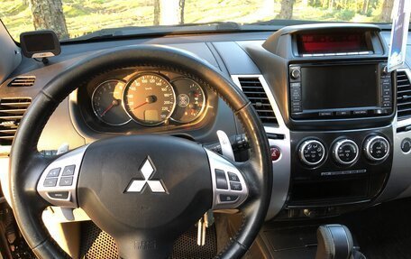 Mitsubishi Pajero Sport II рестайлинг, 2015 год, 2 600 000 рублей, 16 фотография