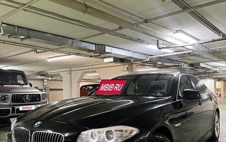 BMW 5 серия, 2012 год, 1 450 000 рублей, 2 фотография