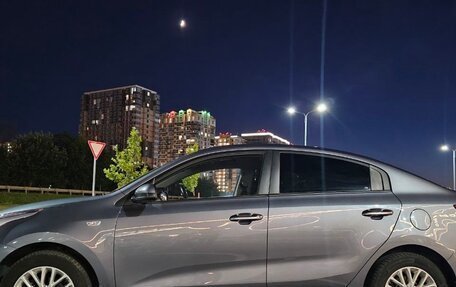 KIA Rio IV, 2018 год, 1 590 000 рублей, 6 фотография
