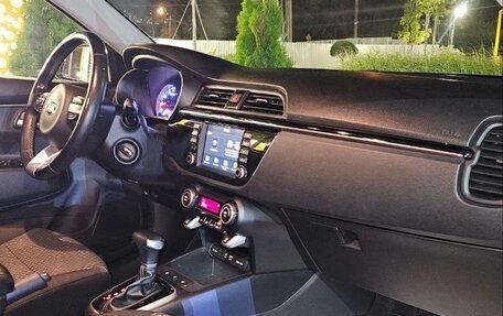 KIA Rio IV, 2018 год, 1 590 000 рублей, 7 фотография