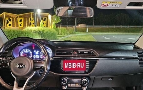 KIA Rio IV, 2018 год, 1 590 000 рублей, 8 фотография