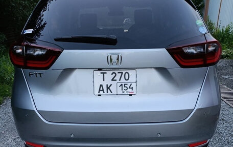 Honda Fit, 2020 год, 1 520 000 рублей, 7 фотография