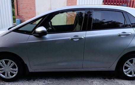 Honda Fit, 2020 год, 1 520 000 рублей, 6 фотография