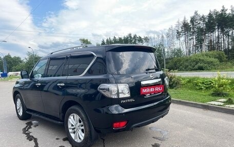 Nissan Patrol, 2011 год, 1 550 000 рублей, 5 фотография