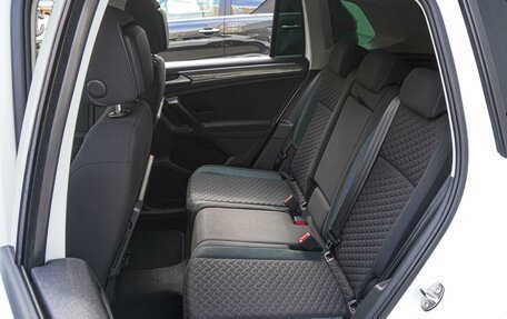 Volkswagen Tiguan II, 2020 год, 2 980 000 рублей, 9 фотография
