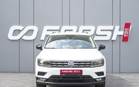 Volkswagen Tiguan II, 2020 год, 2 980 000 рублей, 3 фотография