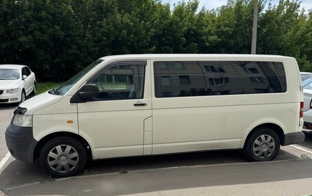 Volkswagen Transporter T5 рестайлинг, 2004 год, 1 050 000 рублей, 2 фотография