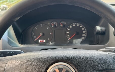 Volkswagen Transporter T5 рестайлинг, 2004 год, 1 050 000 рублей, 11 фотография