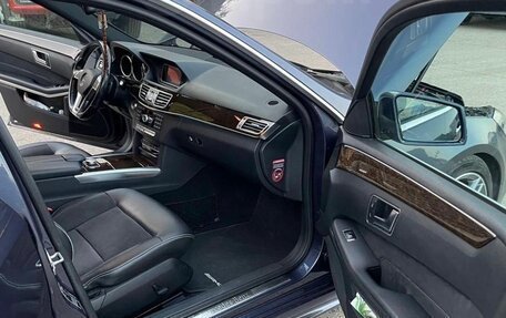 Mercedes-Benz E-Класс, 2013 год, 1 800 000 рублей, 14 фотография