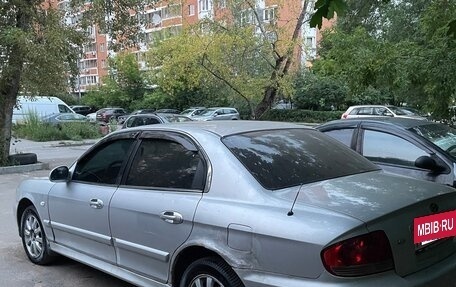 Hyundai Sonata IV рестайлинг, 2003 год, 260 000 рублей, 4 фотография