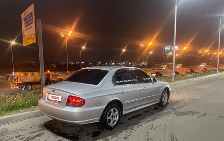 Hyundai Sonata IV рестайлинг, 2003 год, 260 000 рублей, 11 фотография
