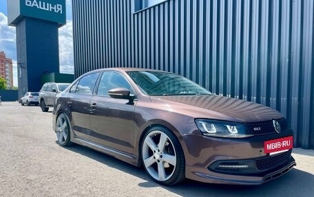 Volkswagen Jetta VI, 2014 год, 1 300 000 рублей, 2 фотография