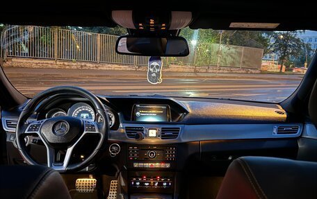 Mercedes-Benz E-Класс, 2015 год, 2 150 000 рублей, 6 фотография