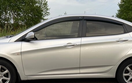 Hyundai Solaris II рестайлинг, 2011 год, 775 000 рублей, 3 фотография