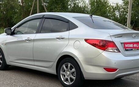 Hyundai Solaris II рестайлинг, 2011 год, 775 000 рублей, 4 фотография