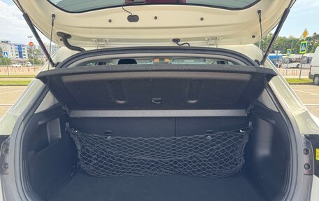 KIA Stonic, 2020 год, 2 100 000 рублей, 10 фотография