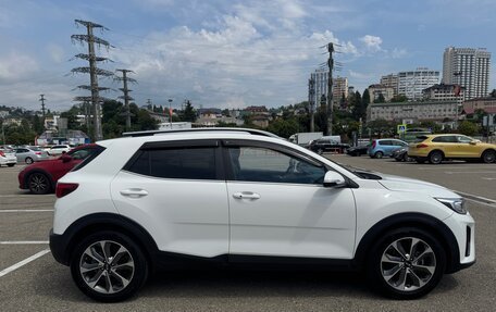 KIA Stonic, 2020 год, 2 100 000 рублей, 13 фотография