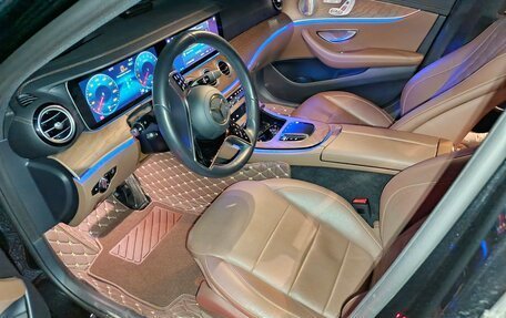 Mercedes-Benz E-Класс, 2021 год, 5 900 000 рублей, 12 фотография
