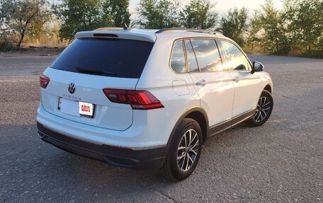 Volkswagen Tiguan II, 2021 год, 2 800 000 рублей, 3 фотография