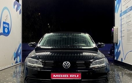 Volkswagen Jetta VI, 2011 год, 1 045 000 рублей, 16 фотография
