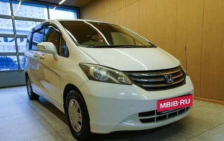 Honda Freed I, 2010 год, 1 050 000 рублей, 4 фотография