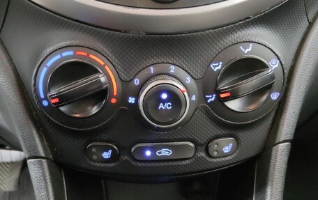 Hyundai Solaris II рестайлинг, 2014 год, 720 000 рублей, 16 фотография