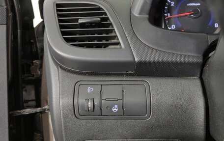Hyundai Solaris II рестайлинг, 2014 год, 720 000 рублей, 17 фотография