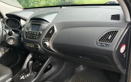 Hyundai ix35 I рестайлинг, 2013 год, 1 200 000 рублей, 10 фотография