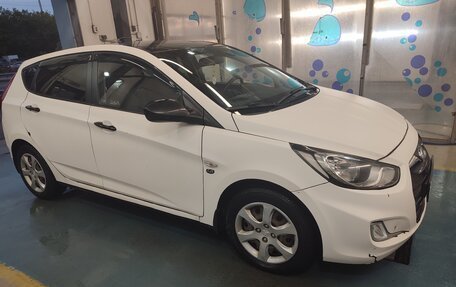 Hyundai Solaris II рестайлинг, 2013 год, 780 000 рублей, 2 фотография