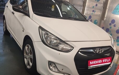Hyundai Solaris II рестайлинг, 2013 год, 780 000 рублей, 8 фотография