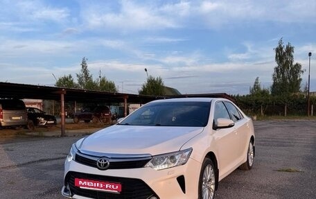 Toyota Camry, 2016 год, 1 800 000 рублей, 2 фотография