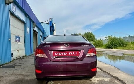 Hyundai Solaris II рестайлинг, 2011 год, 700 000 рублей, 6 фотография
