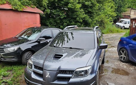Mitsubishi Outlander III рестайлинг 3, 2005 год, 1 400 000 рублей, 6 фотография
